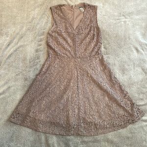 H&M lace dress, size M